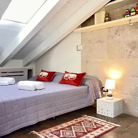 Attico Con Ampio Terrazzo E Vista Mozzafiato Vicino Il Mare Apartment *
