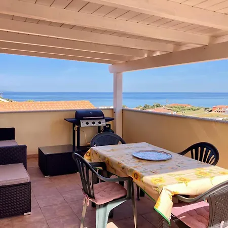 Apartment Attico Con Ampio Terrazzo E Vista Mozzafiato Vicino Il Mare
