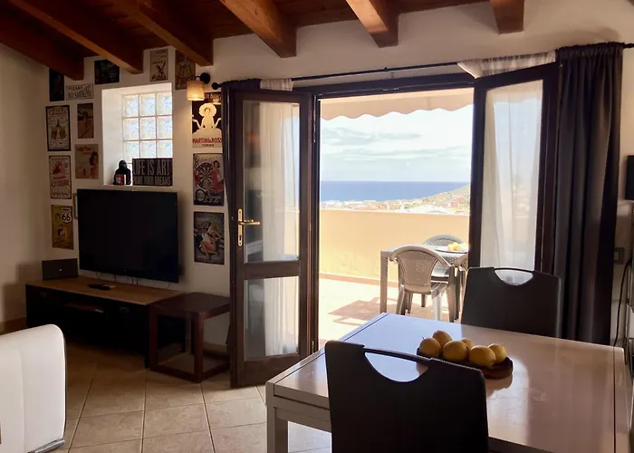 Attico Con Ampio Terrazzo E Vista Mozzafiato Vicino Il Mare Castelsardo